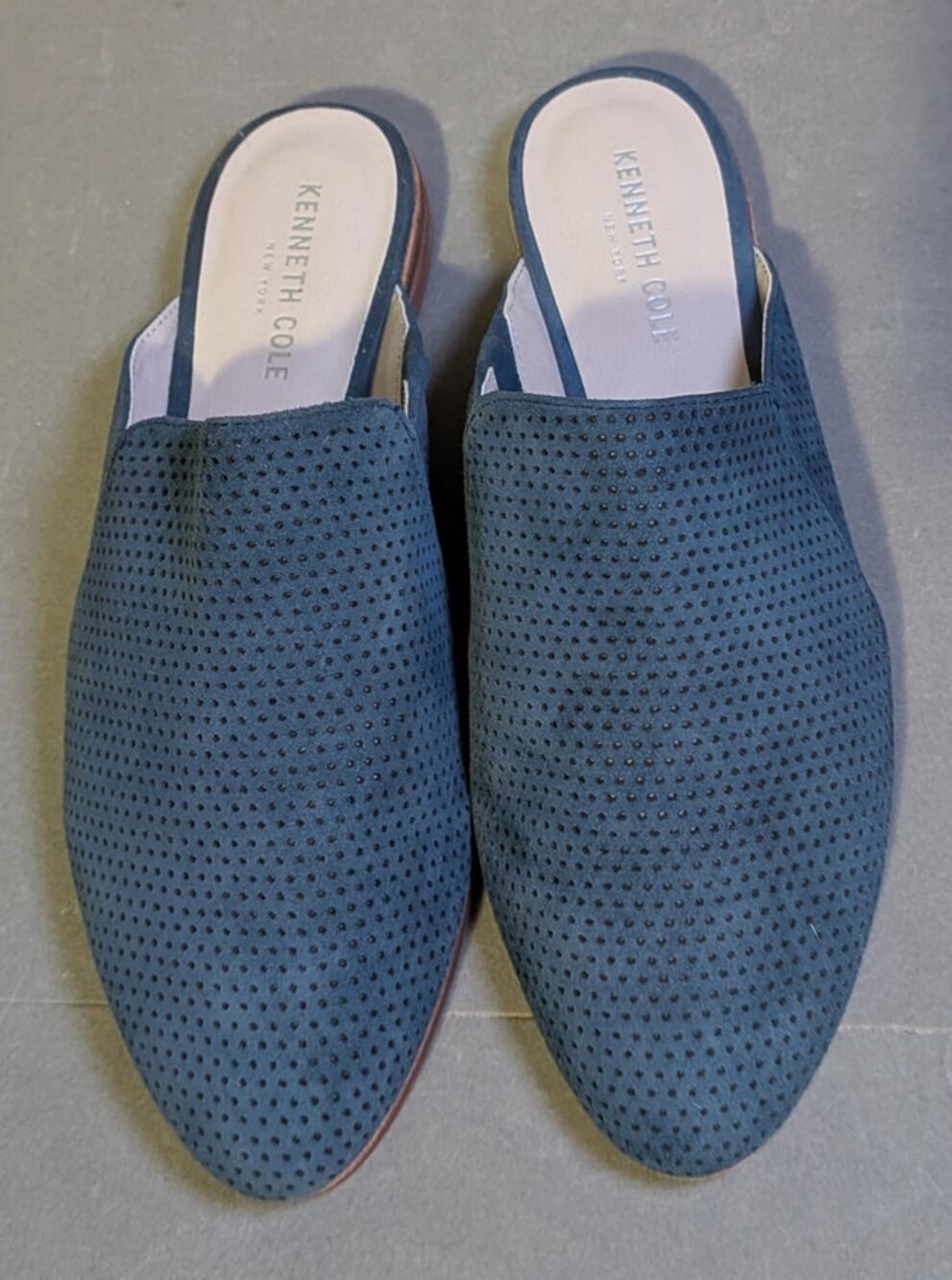 Kenneth Cole Rubie Blue Perforated Suede Slip On Flat Mules Shoes Women 7.5
